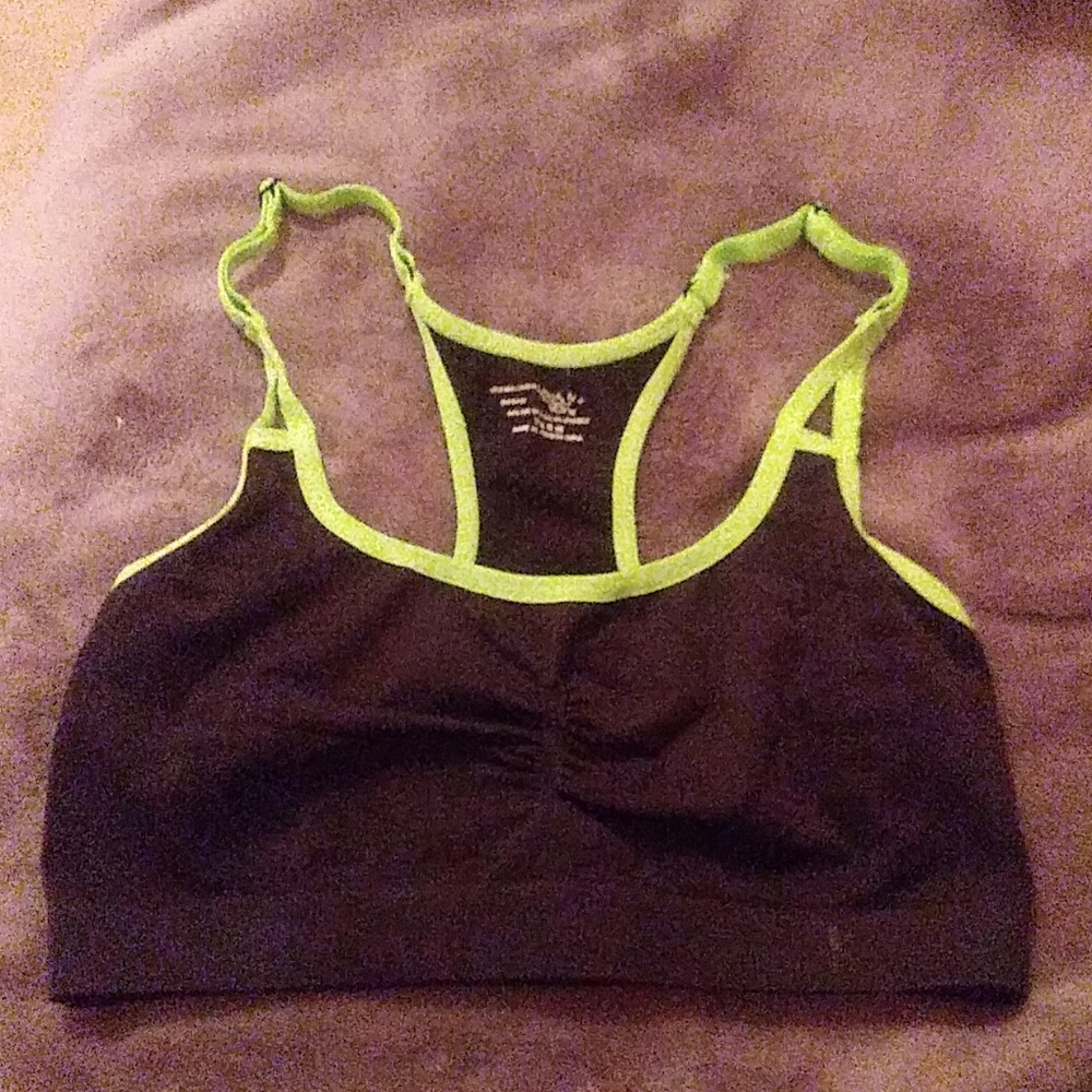 Sports bra